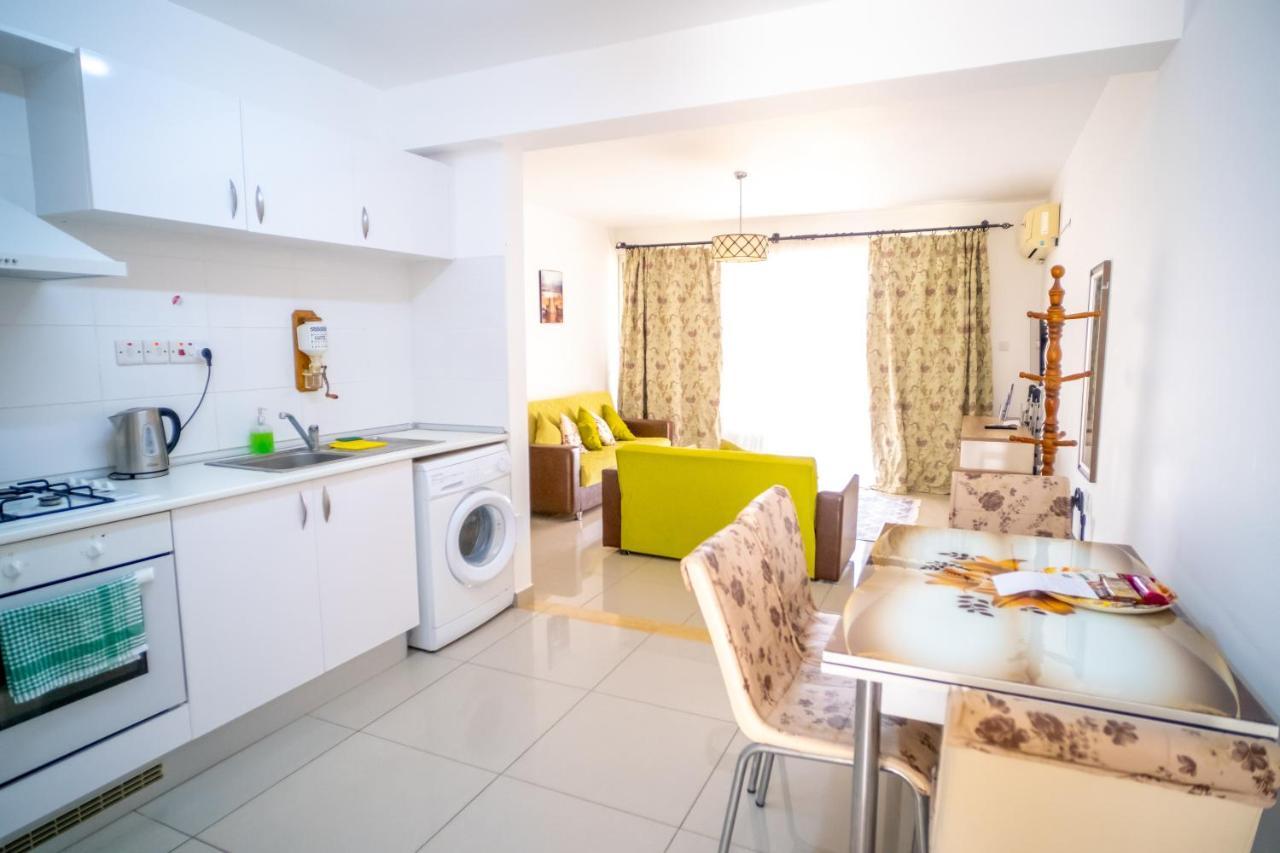 Spacious Three-Bedroom Apartment With Sea View A3 Kyrenia  Ngoại thất bức ảnh
