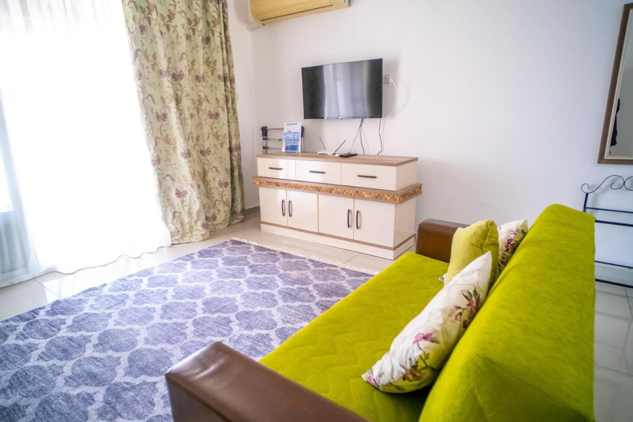Spacious Three-Bedroom Apartment With Sea View A3 Kyrenia  Ngoại thất bức ảnh