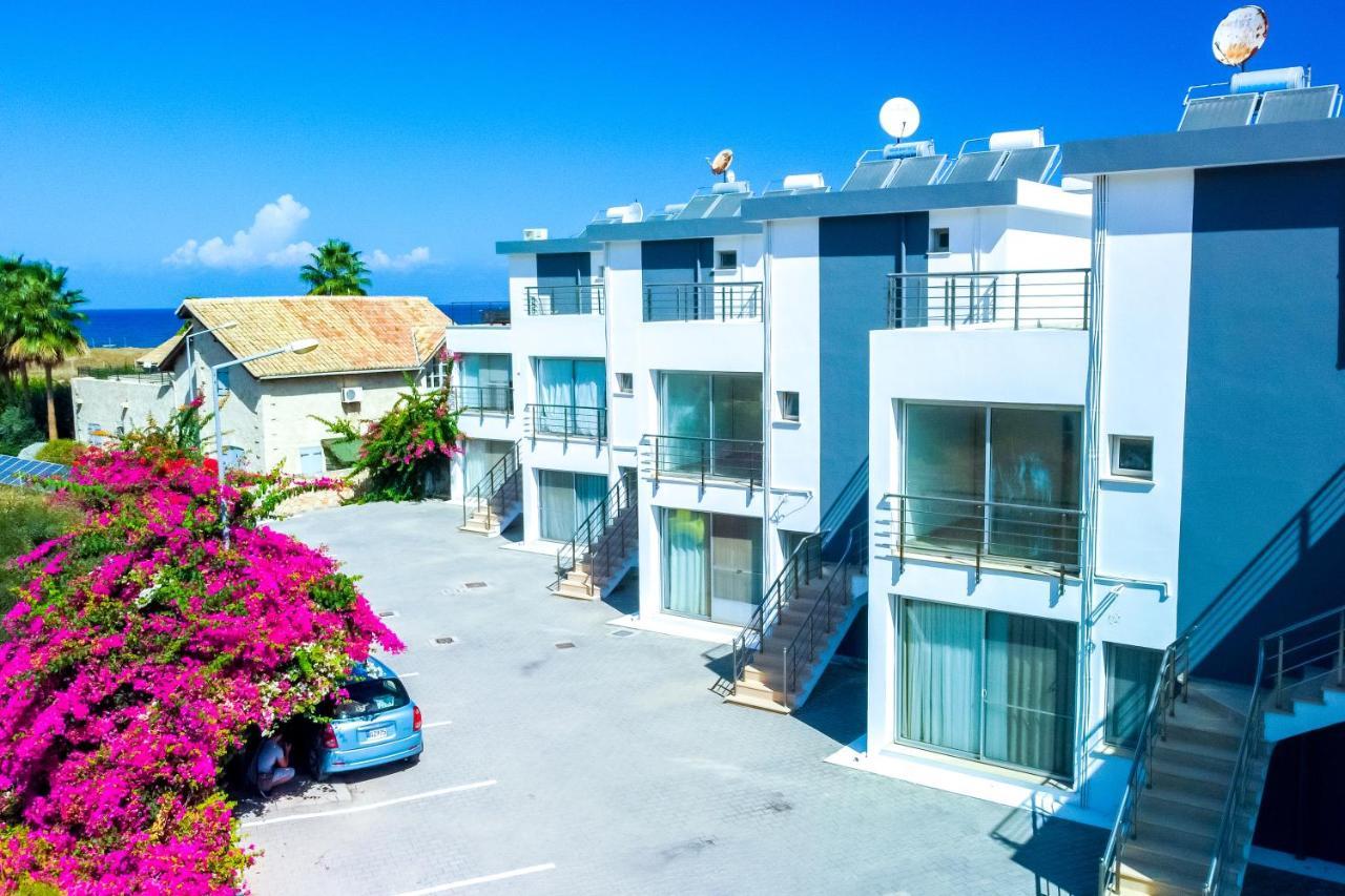 Spacious Three-Bedroom Apartment With Sea View A3 Kyrenia  Ngoại thất bức ảnh