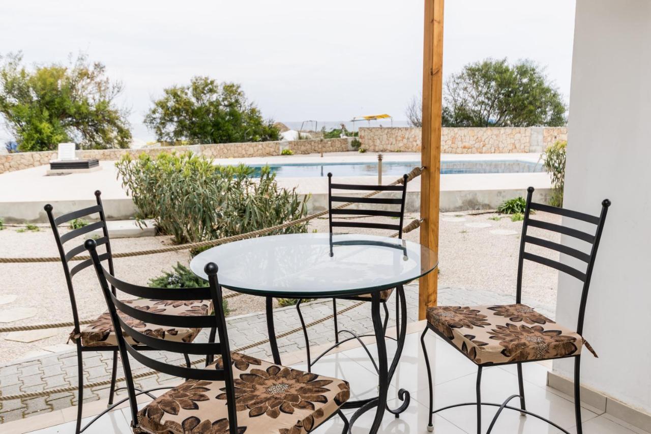 Spacious Three-Bedroom Apartment With Sea View A3 Kyrenia  Ngoại thất bức ảnh